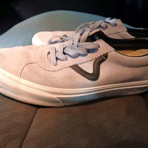Vans Sz 8 Low Top Sneakers